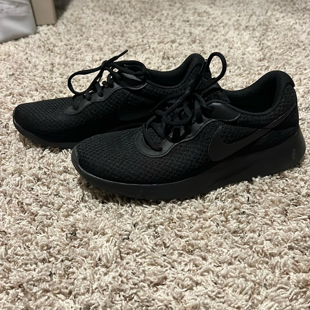 Like New Nike Women’s shoe